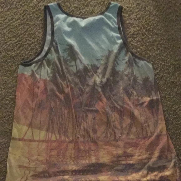 Levi’s tang top - Picture 2 of 2